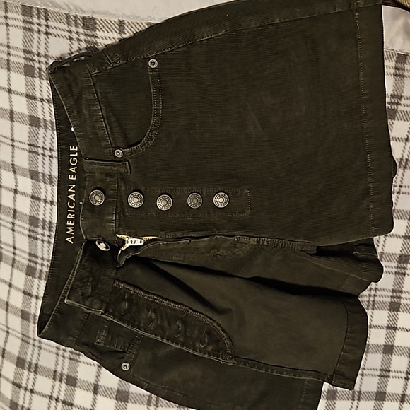 American Eagle Corduroy Mom Skort. - Picture 6 of 8